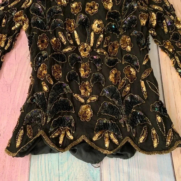 Beautiful vintage sequin long sleeve top - Picture 3 of 10